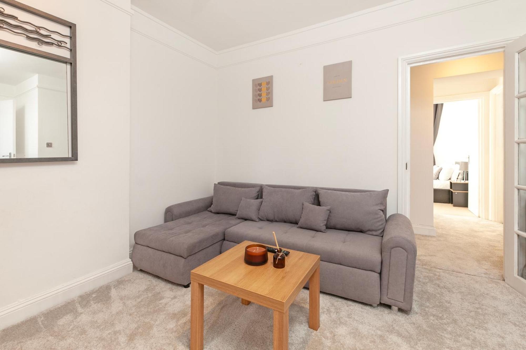 Beautiful 3 Bedroom Flat In Scott Ellis Gardens Лондон Экстерьер фото