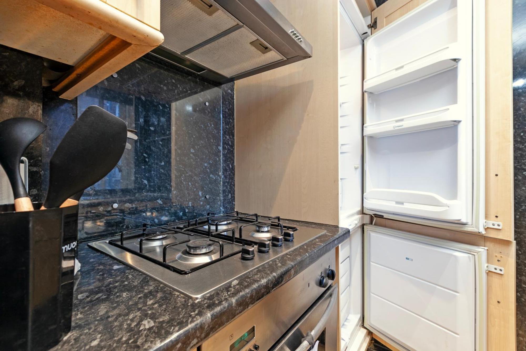 Beautiful 3 Bedroom Flat In Scott Ellis Gardens Лондон Экстерьер фото