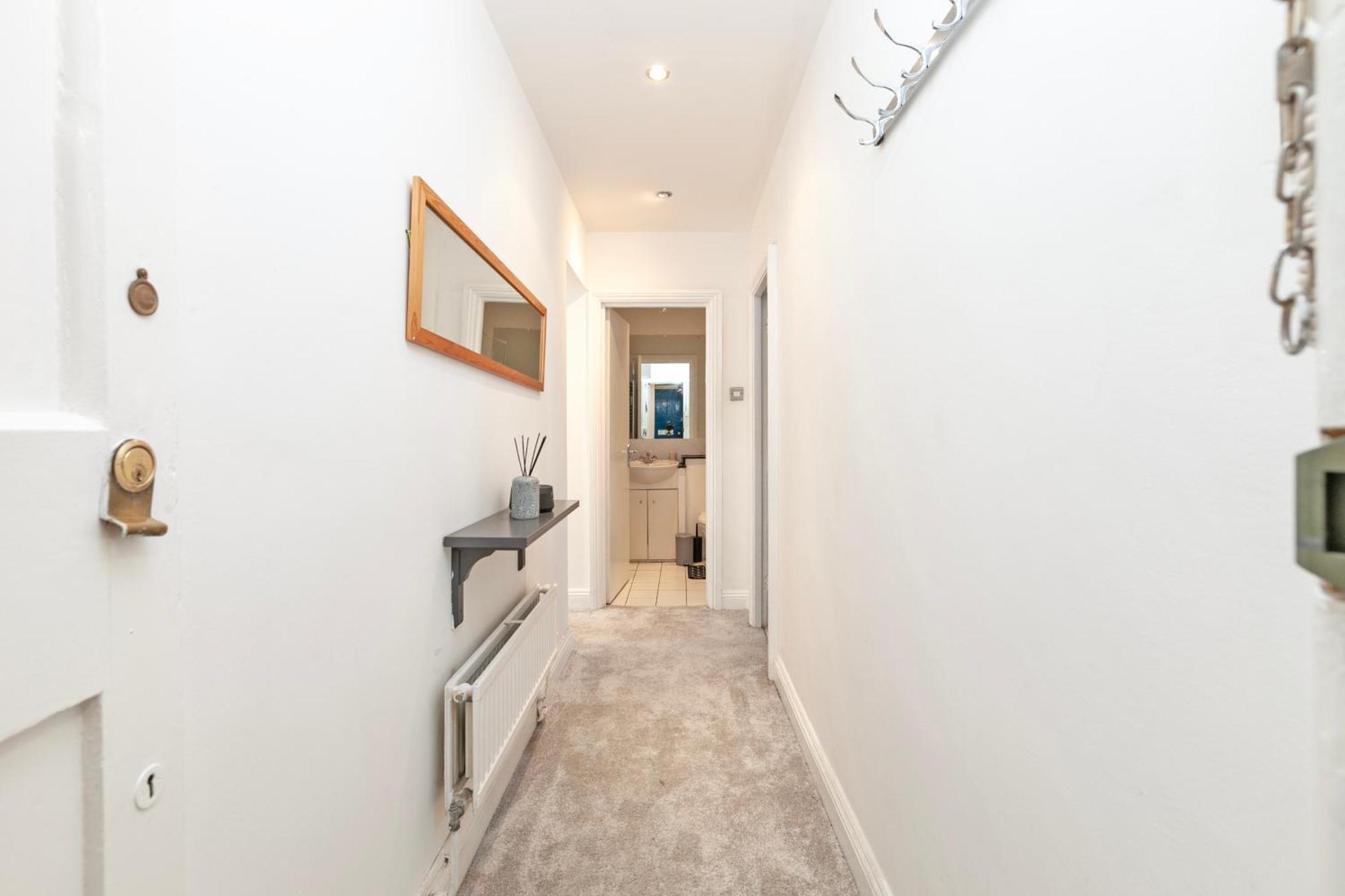 Beautiful 3 Bedroom Flat In Scott Ellis Gardens Лондон Экстерьер фото